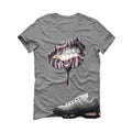 Nike Air Max 95 Pink Foam Matching T-Shirt, Sweatshirts, & Hoodies Grey T-Shirt (Lips Uncensored)| illcurrency